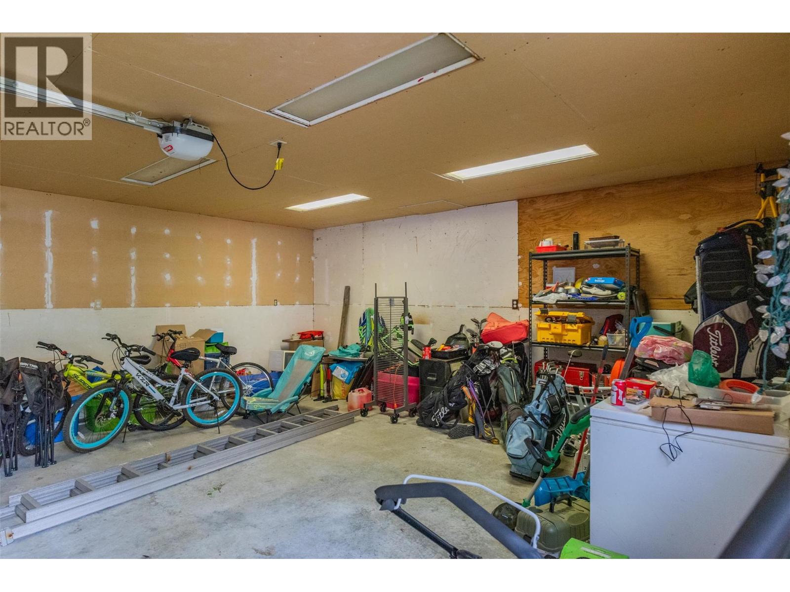 278 Lerose Street, Trail, British Columbia  V1R 3L8 - Photo 37 - 10364688