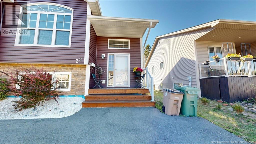 32 Macauley Avenue, Saint John, New Brunswick  E2K 2K5 - Photo 3 - NB126840