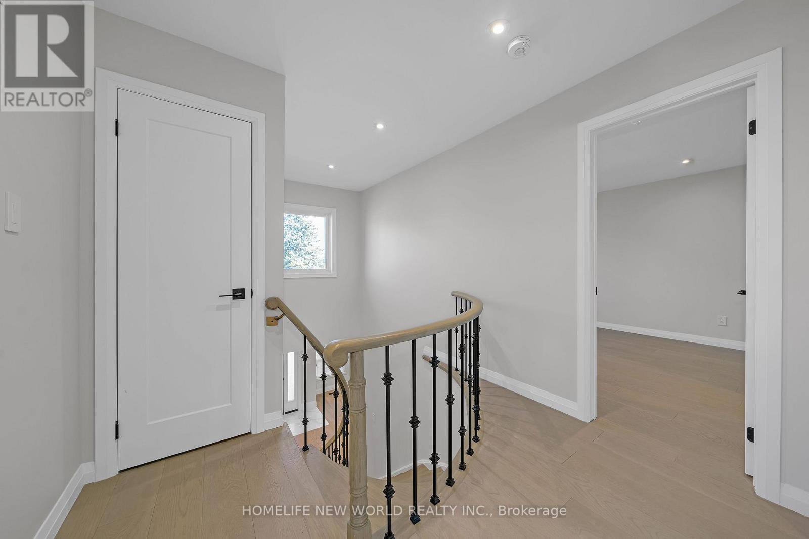 410 Victor Court, Pickering, Ontario  L1W 3J8 - Photo 26 - E12441047