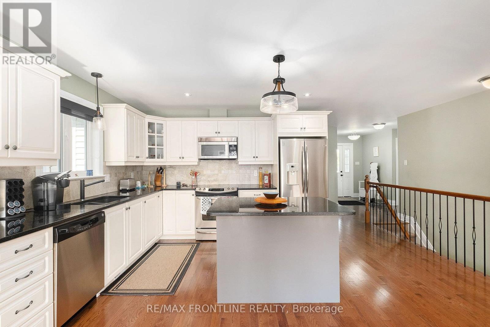 53 Lee Avenue, Smiths Falls, Ontario  K7A 0A2 - Photo 12 - X12441243