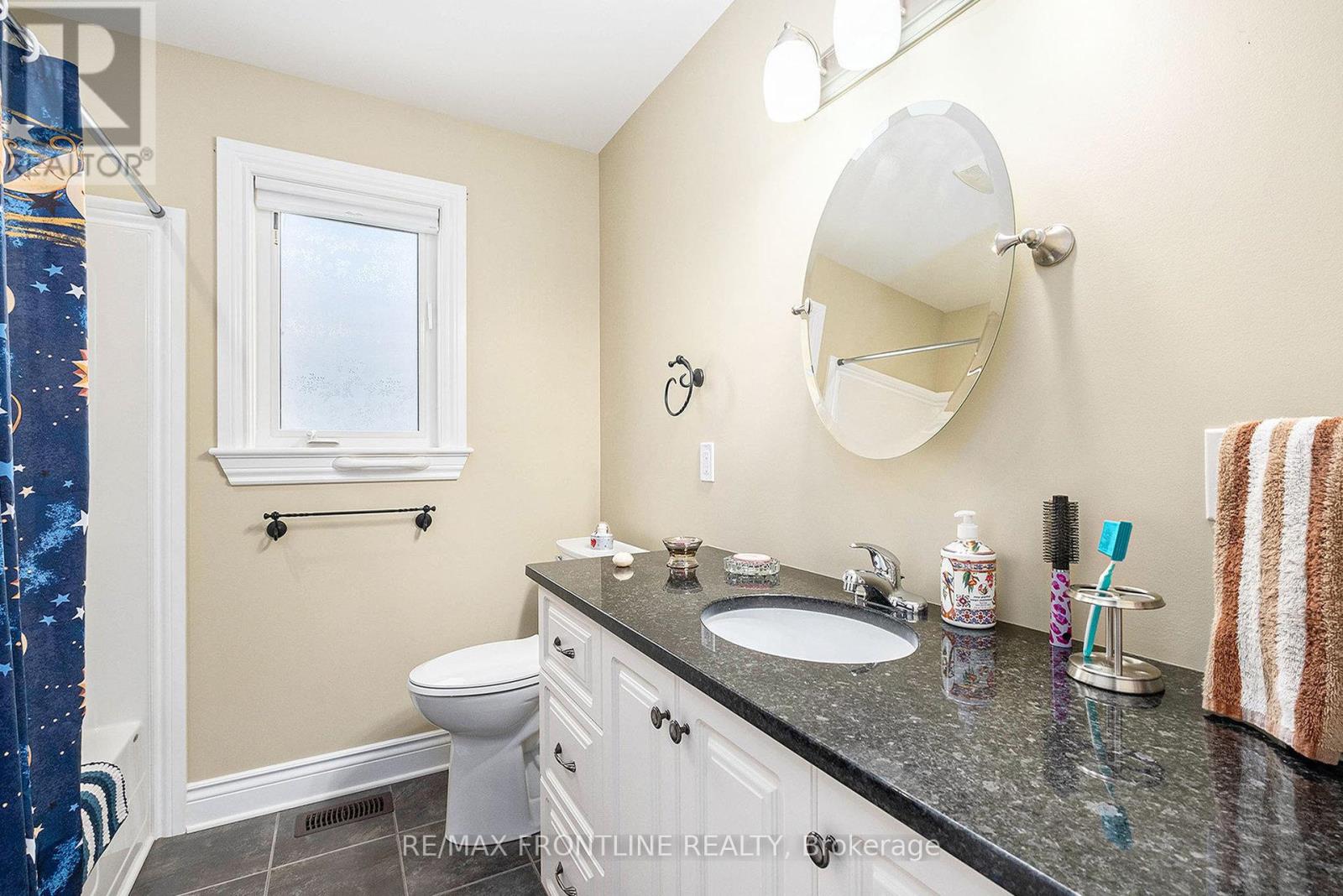 53 Lee Avenue, Smiths Falls, Ontario  K7A 0A2 - Photo 22 - X12441243