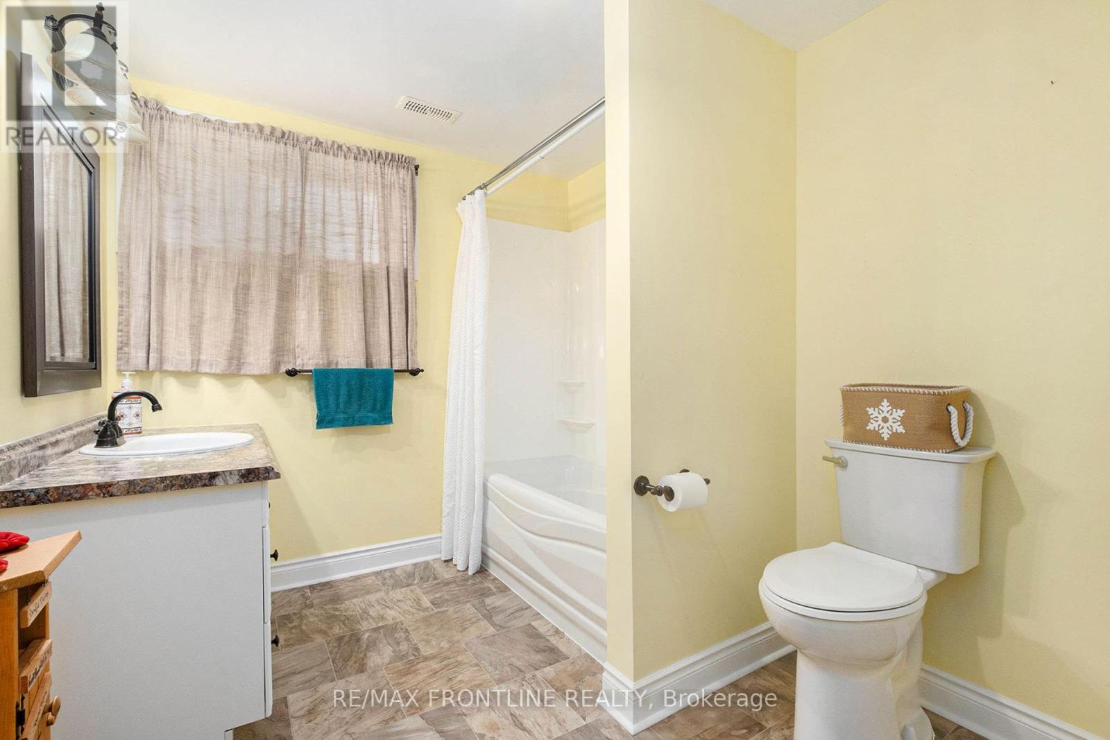 53 Lee Avenue, Smiths Falls, Ontario  K7A 0A2 - Photo 27 - X12441243
