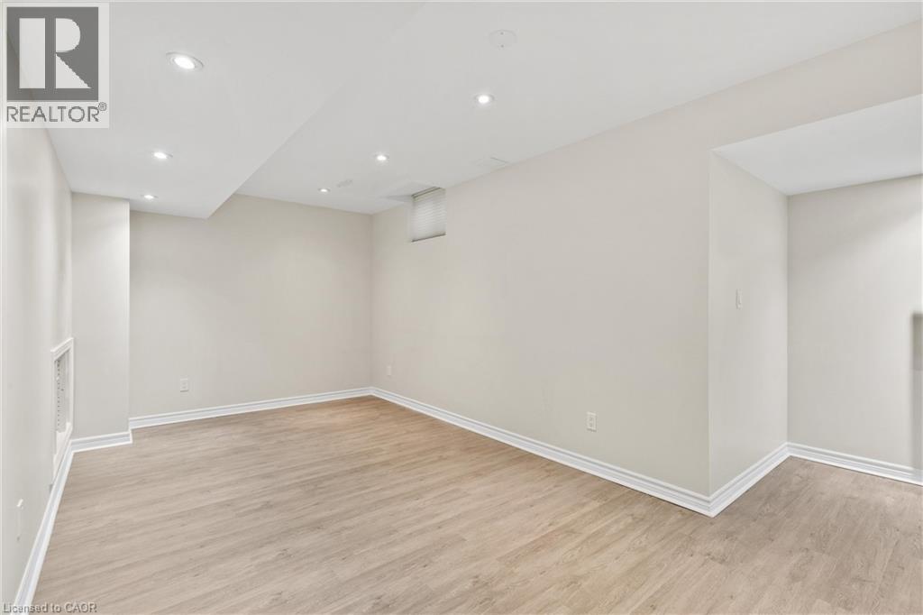 35 Fiddlehead Crescent, Hamilton, Ontario  L8B 0X8 - Photo 23 - 40775812