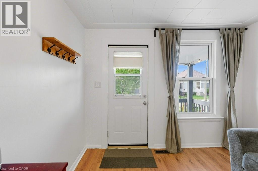 159 Hope Avenue, Hamilton, Ontario  L8H 2E7 - Photo 5 - 40775965