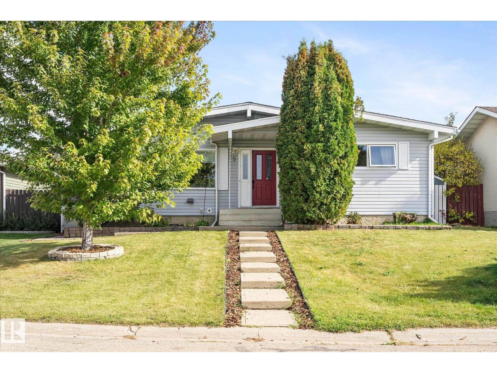 15 Maligne Dr, Devon, Alberta  T9G 1P7 - Photo 1 - E4460499