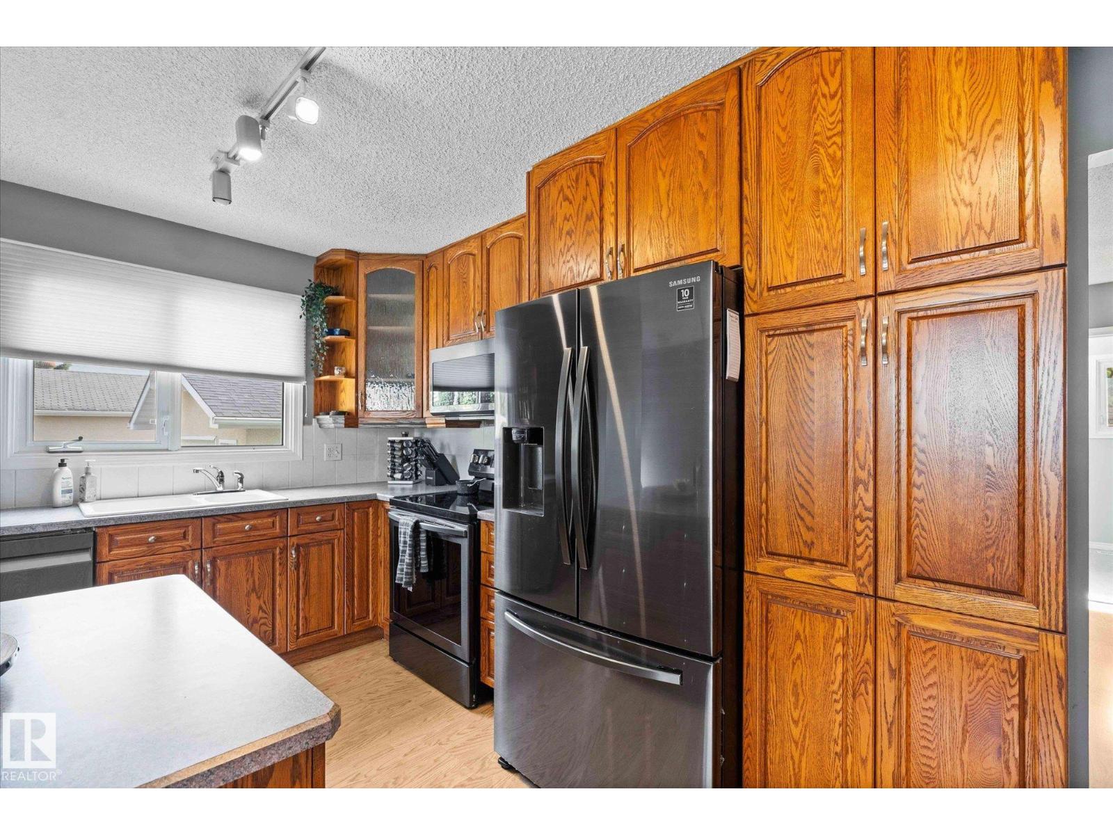 15 Maligne Dr, Devon, Alberta  T9G 1P7 - Photo 15 - E4460499