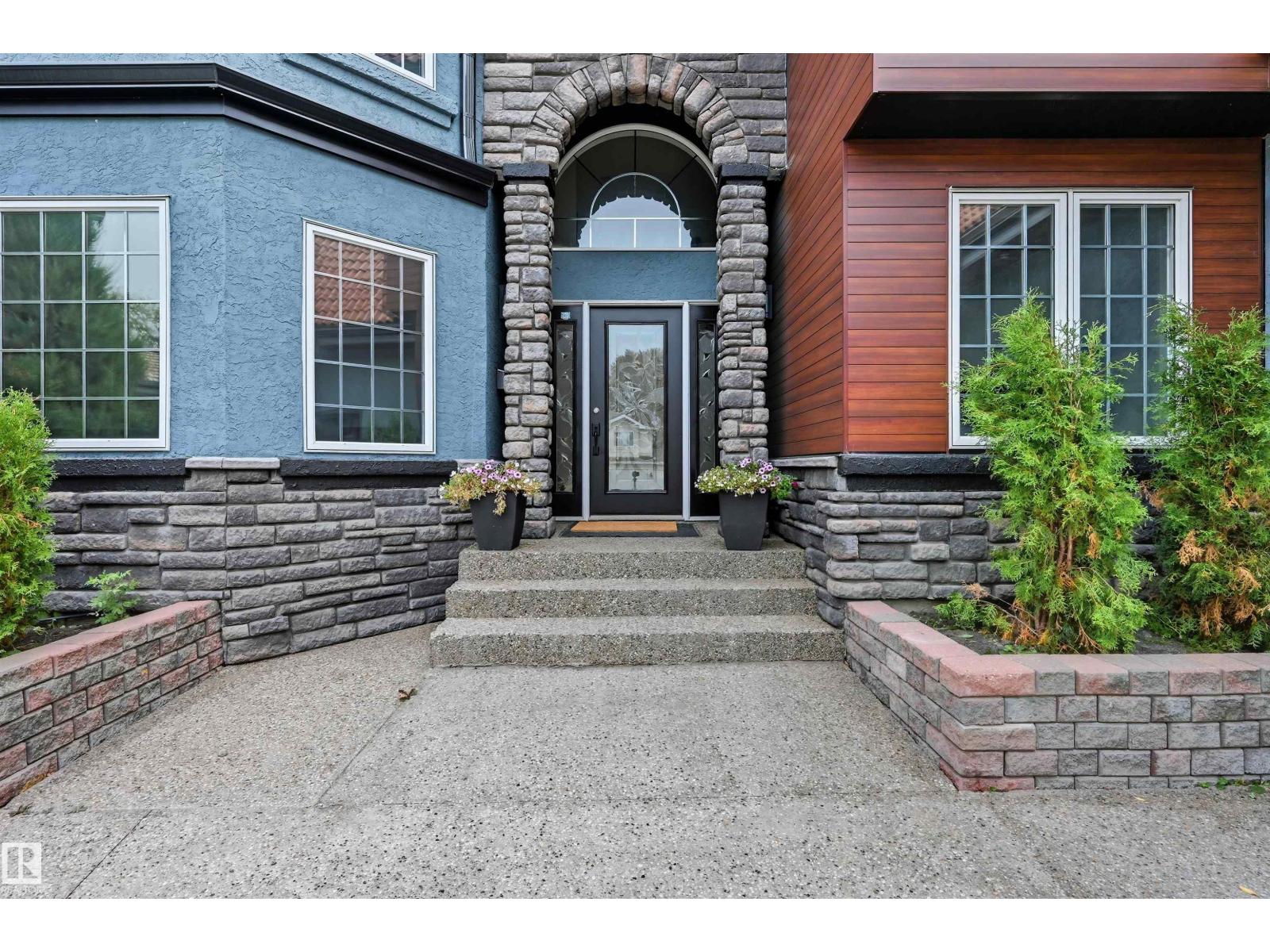 690 Henderson St Nw, Edmonton, Alberta  T6R 2R8 - Photo 3 - E4460506