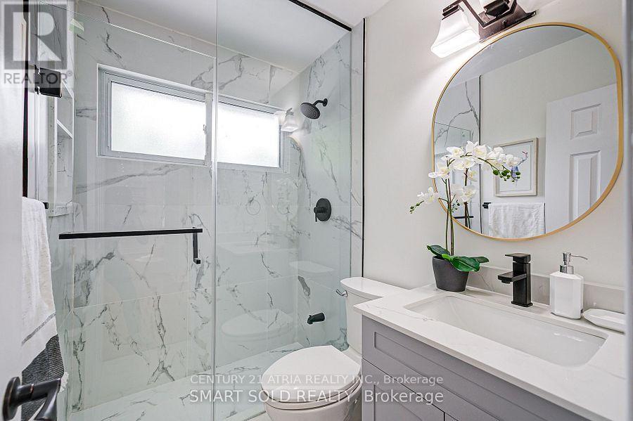 167 Felix Road, Richmond Hill, Ontario  L4C 3M8 - Photo 21 - N12441097