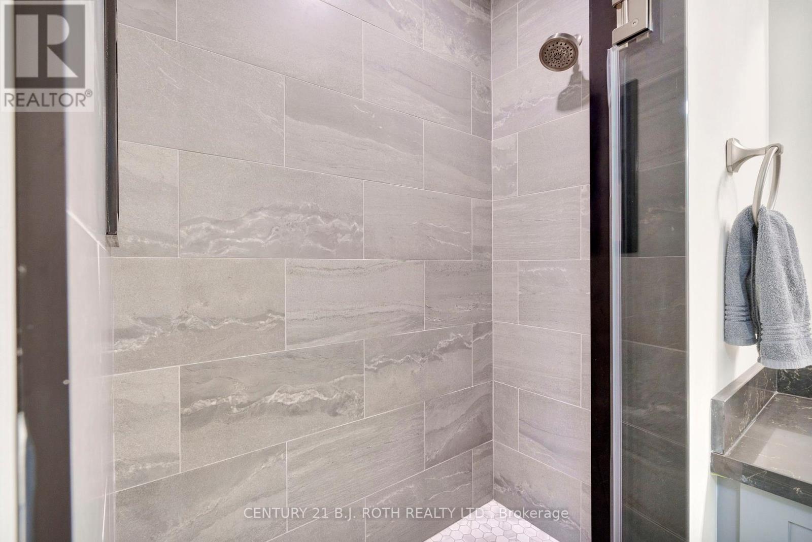 7377 Davy Drive, Ramara, Ontario  L0K 2B0 - Photo 28 - S12441039