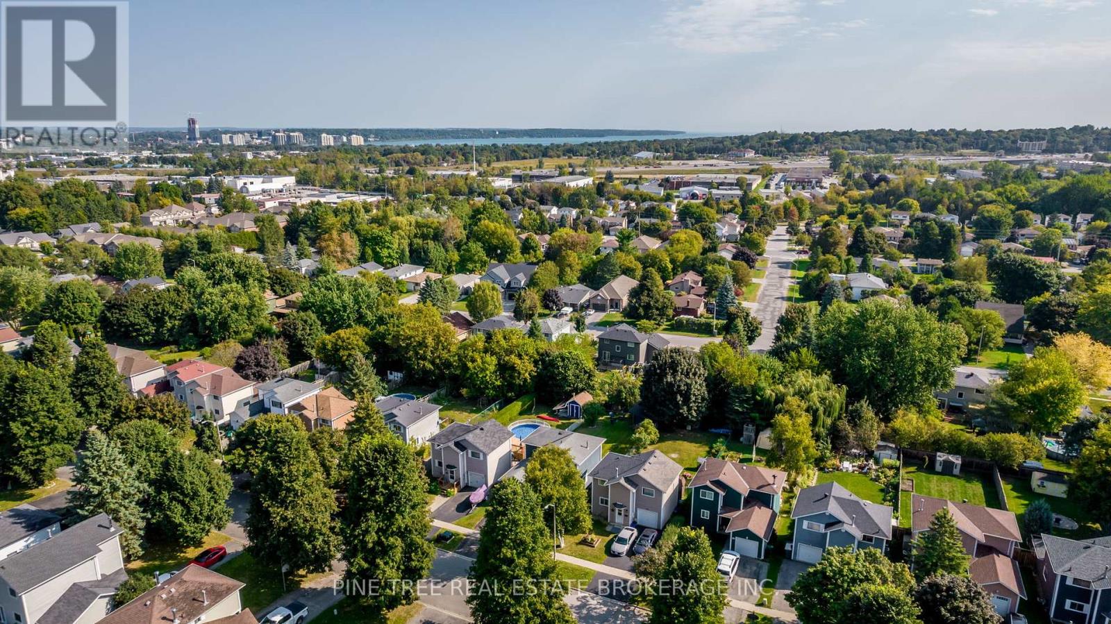 85 Elizabeth Street, Barrie, Ontario  L4N 6P2 - Photo 41 - S12441067