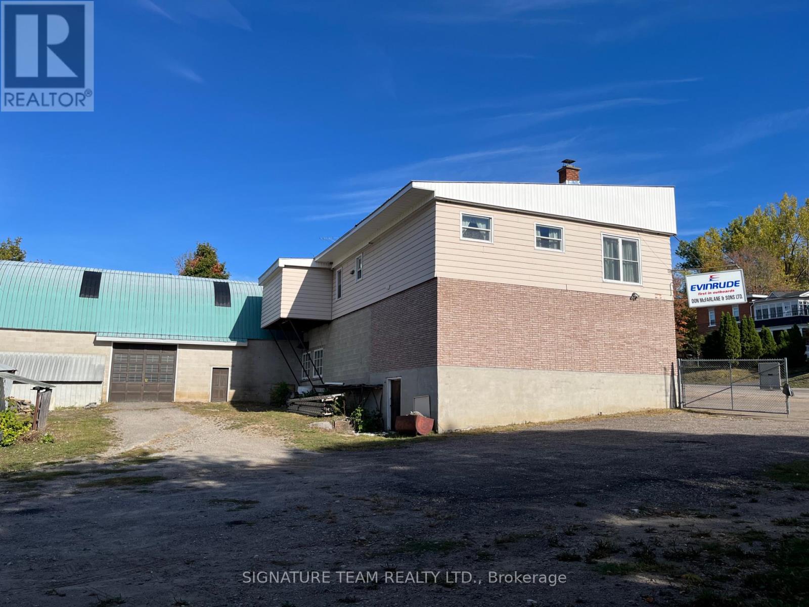 292 Bonnechere Street W, Bonnechere Valley, Ontario  K0J 1T0 - Photo 5 - X12440598
