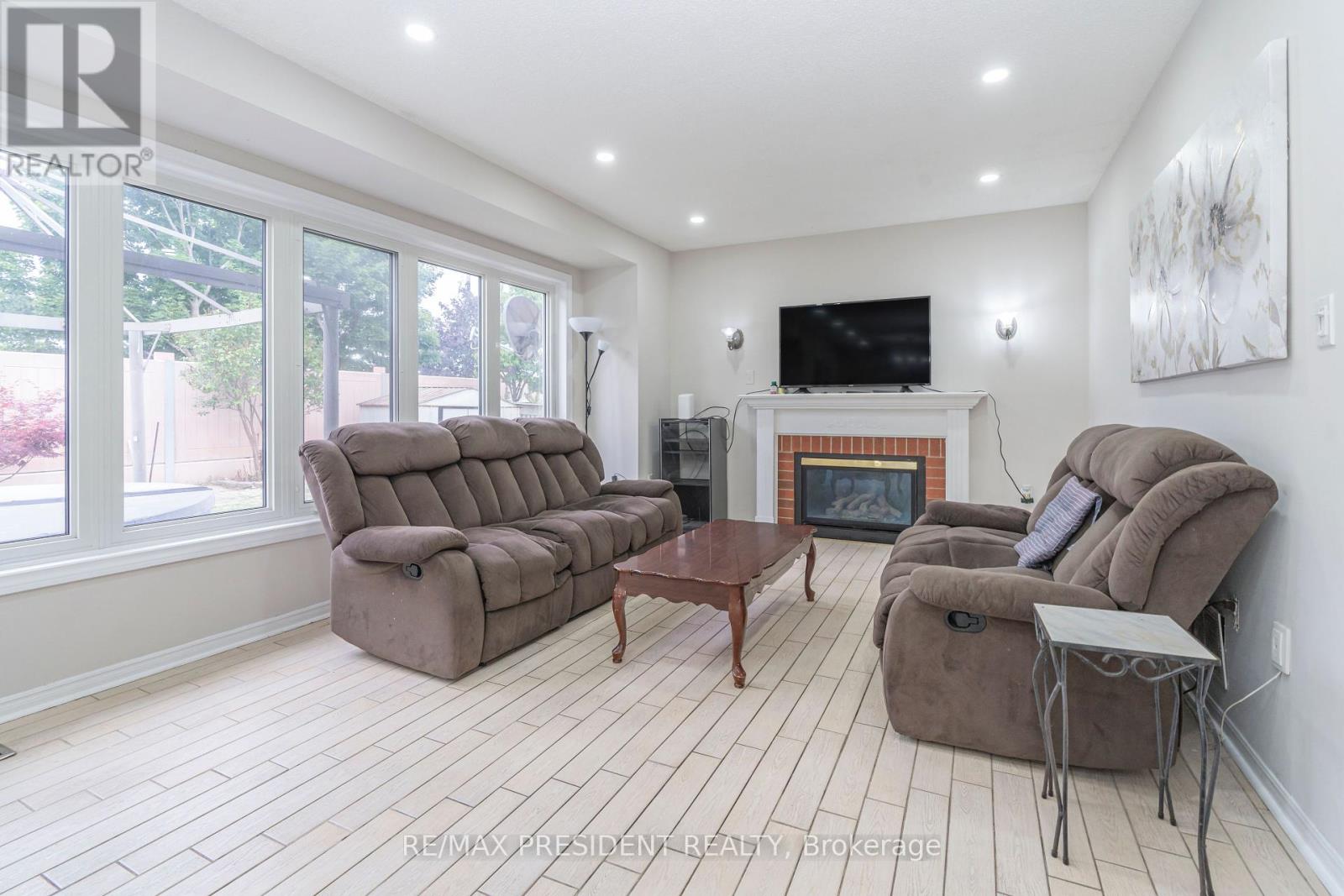 41 Rangeland Road, Brampton, Ontario  L6R 1L2 - Photo 18 - W12441073