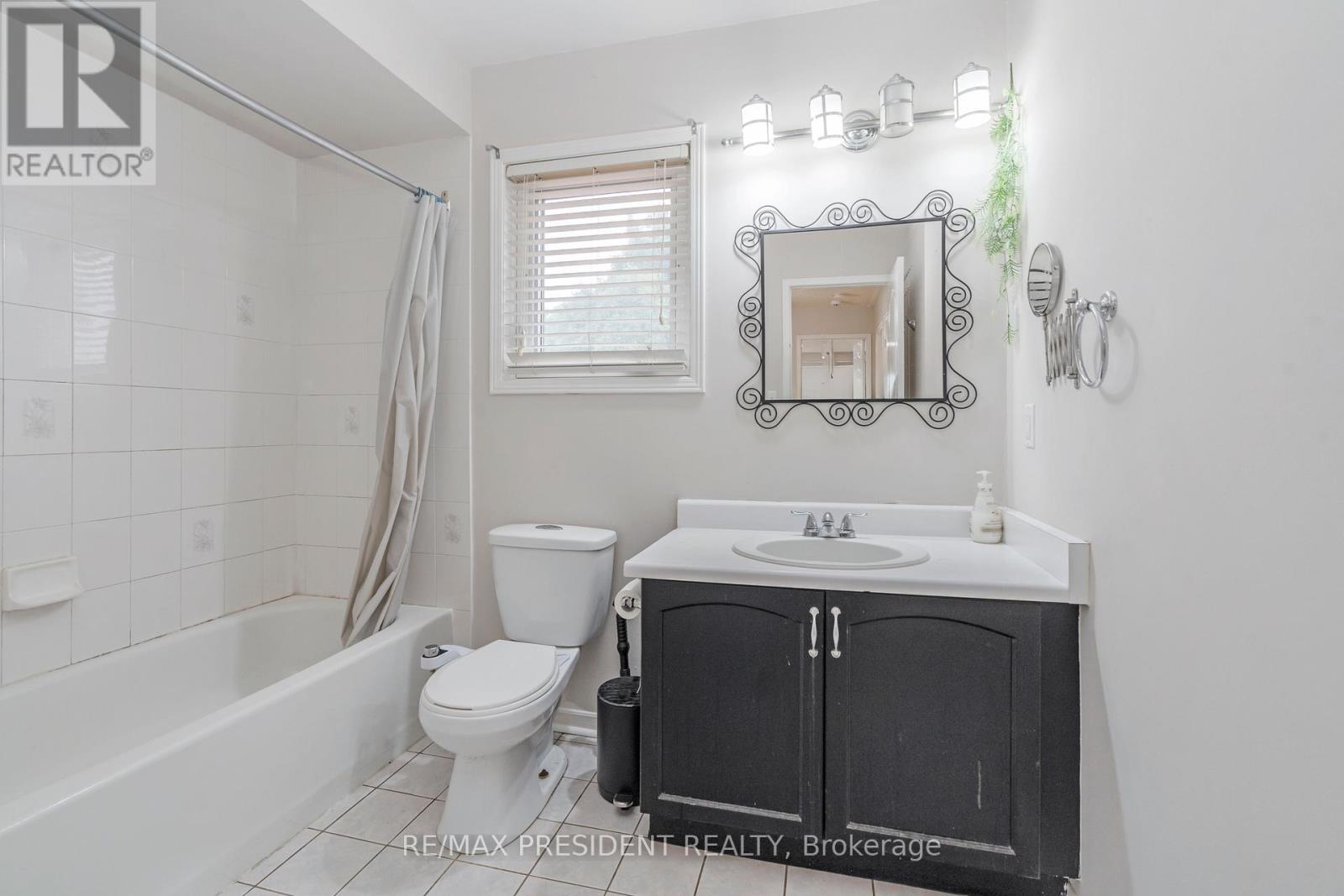 41 Rangeland Road, Brampton, Ontario  L6R 1L2 - Photo 22 - W12441073