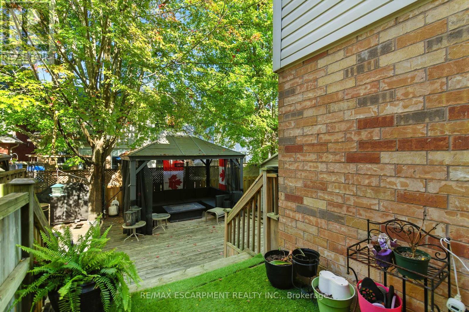 5566 Thorn Lane, Burlington, Ontario  L7L 6V8 - Photo 29 - W12441098