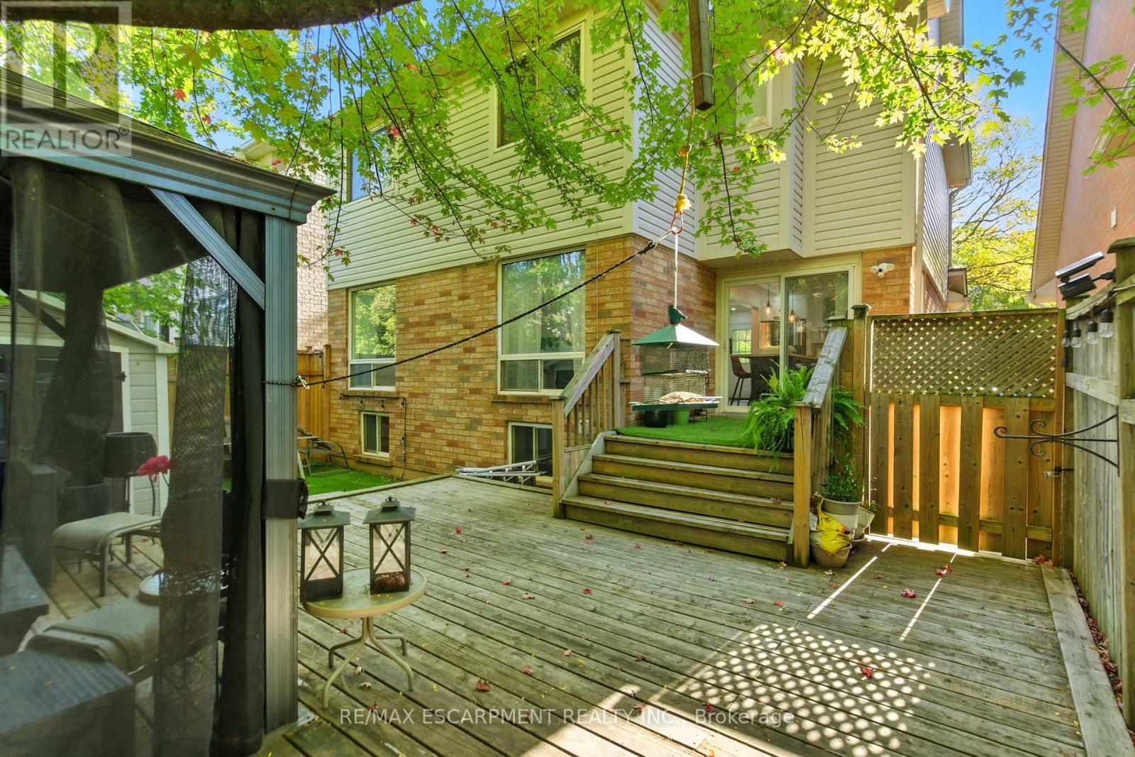 5566 Thorn Lane, Burlington, Ontario  L7L 6V8 - Photo 31 - W12441098