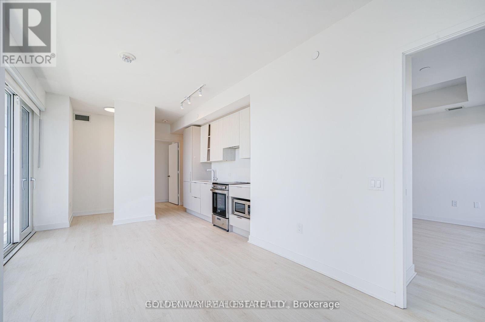 2503 - 3900 Confederation Parkway, Mississauga, Ontario  L5B 0M3 - Photo 14 - W12441108