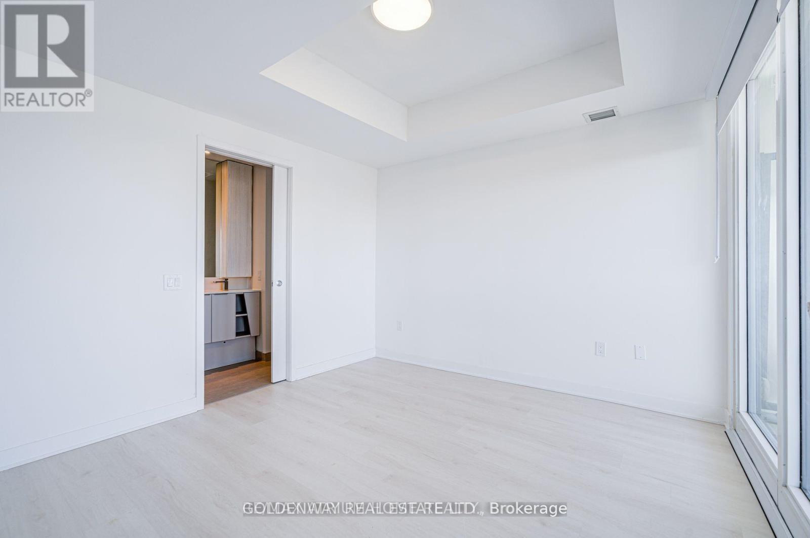 2503 - 3900 Confederation Parkway, Mississauga, Ontario  L5B 0M3 - Photo 15 - W12441108