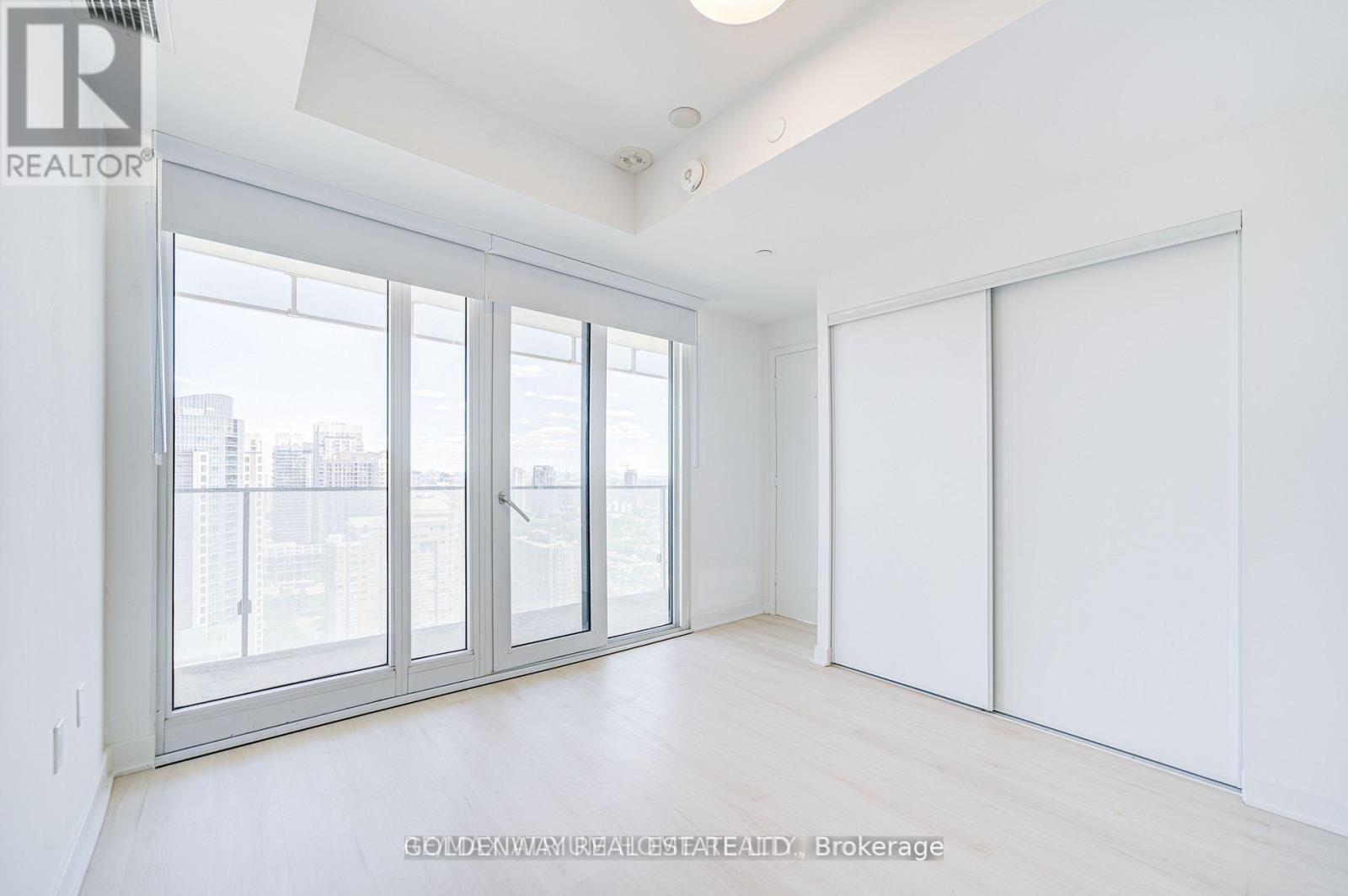 2503 - 3900 Confederation Parkway, Mississauga, Ontario  L5B 0M3 - Photo 17 - W12441108