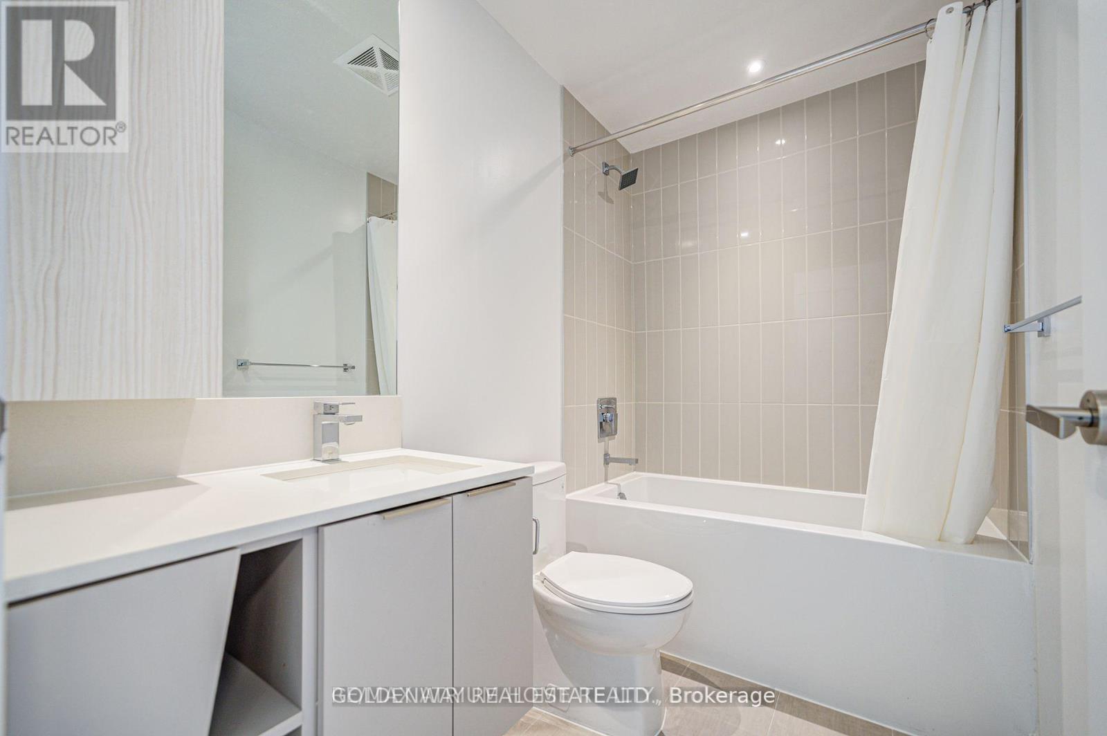 2503 - 3900 Confederation Parkway, Mississauga, Ontario  L5B 0M3 - Photo 24 - W12441108