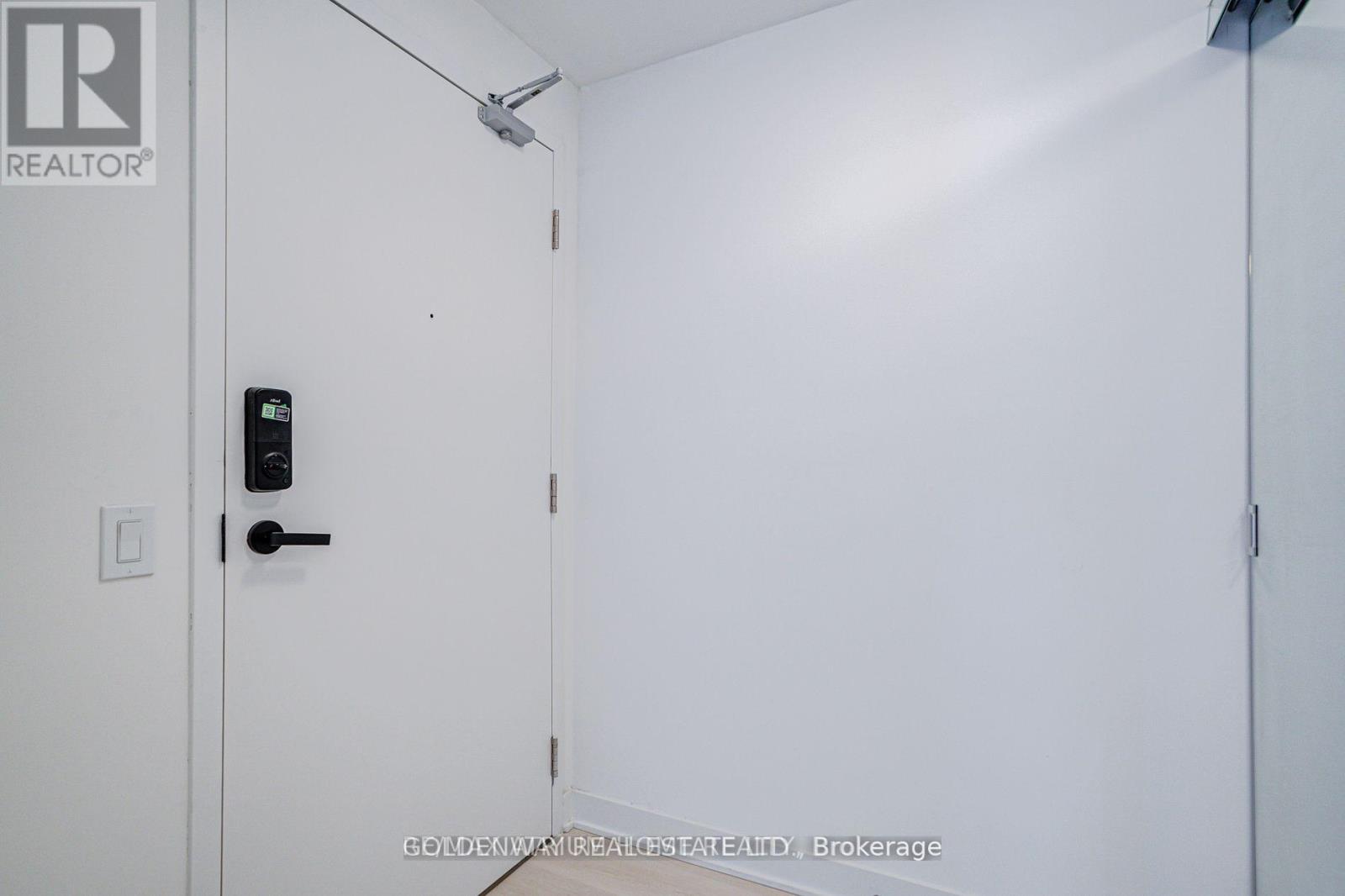 2503 - 3900 Confederation Parkway, Mississauga, Ontario  L5B 0M3 - Photo 39 - W12441108