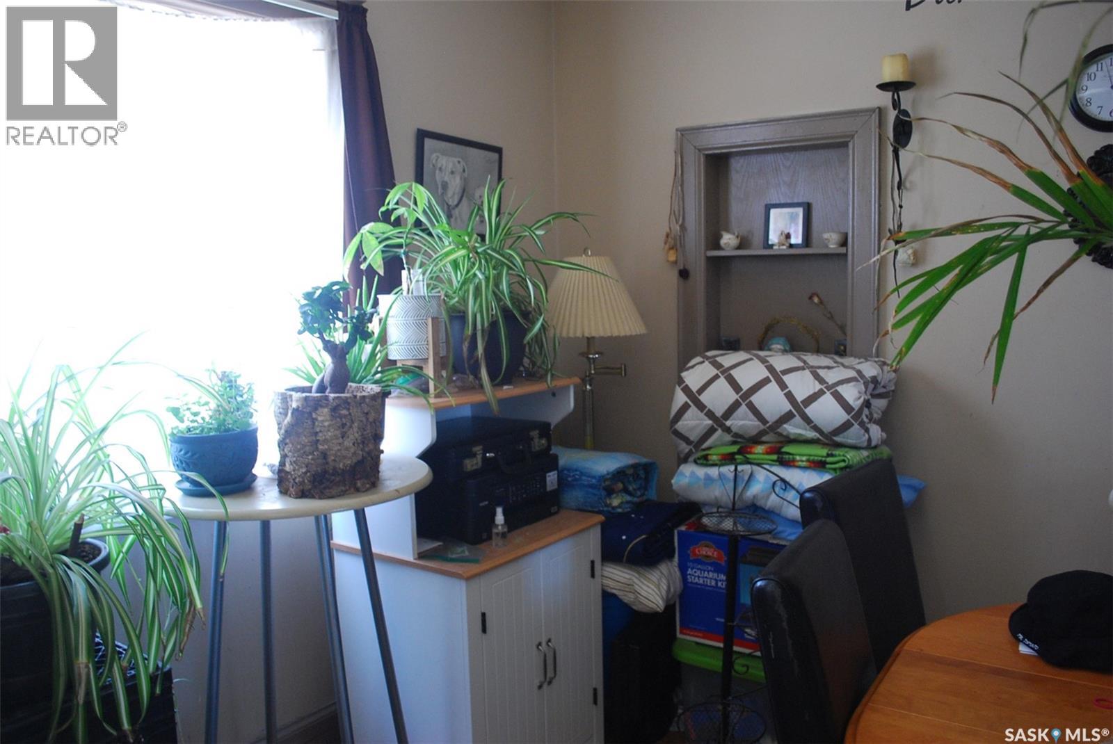 1346 Rae Street, Regina, Saskatchewan  S4T 2C3 - Photo 2 - SK019955