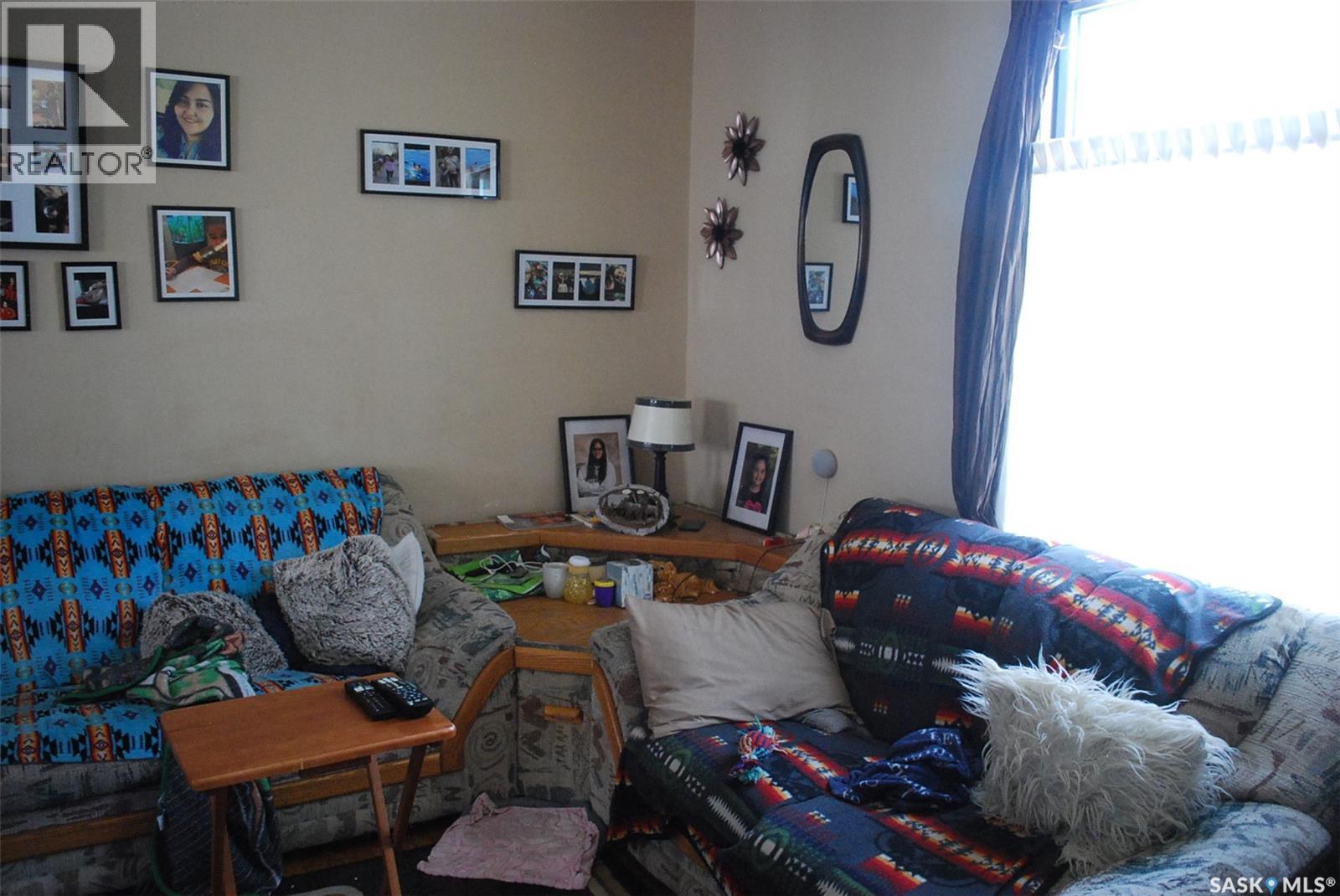 1346 Rae Street, Regina, Saskatchewan  S4T 2C3 - Photo 3 - SK019955