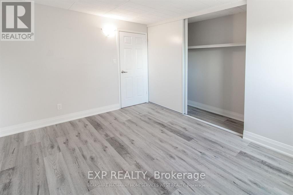 8 - 6287 O'neil Street, Niagara Falls, Ontario  L2J 1M6 - Photo 5 - X12441046