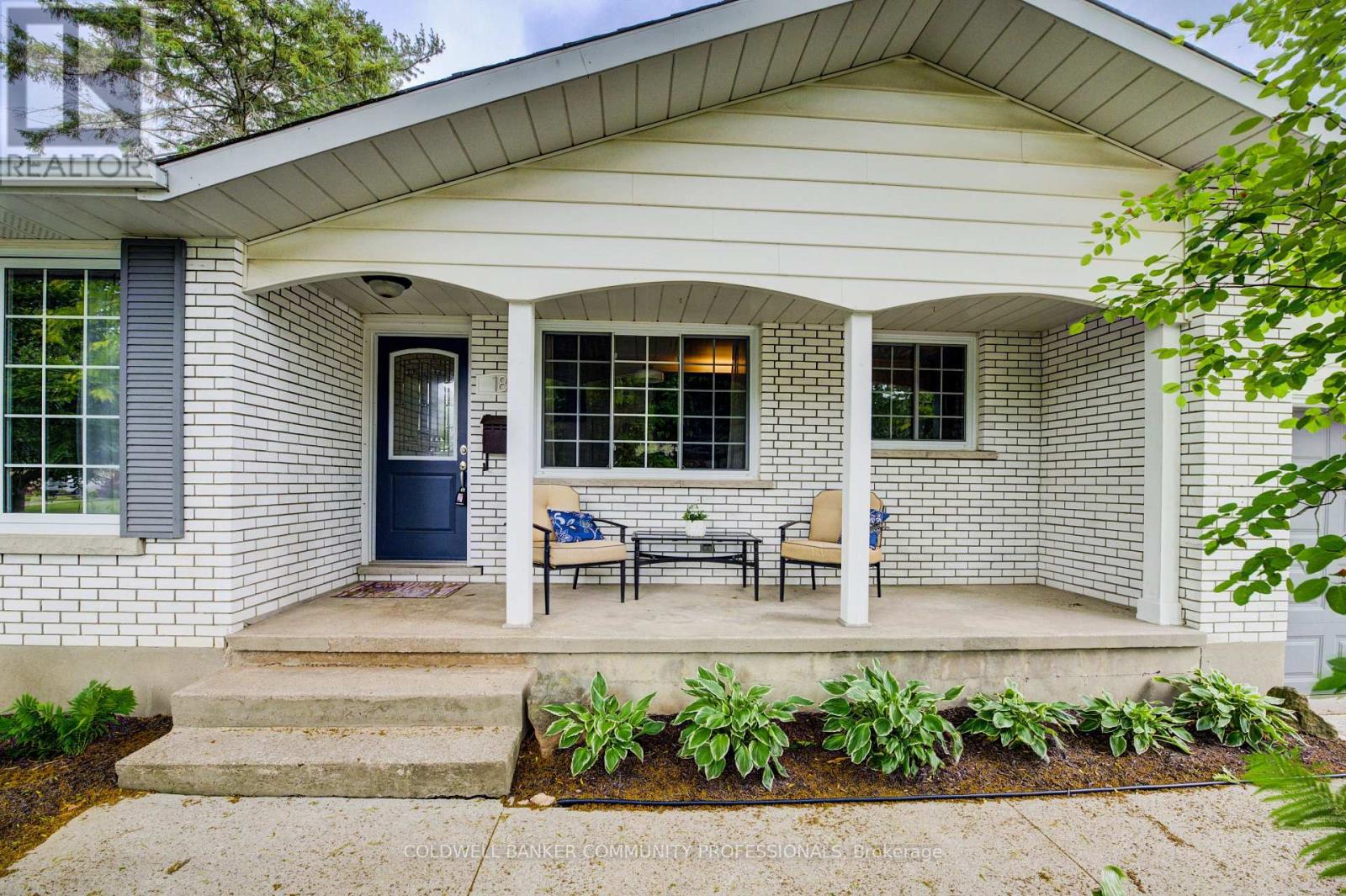 18 Rosemore Road, St. Catharines, Ontario L2S 1A8 - Photo 5 - X12441057