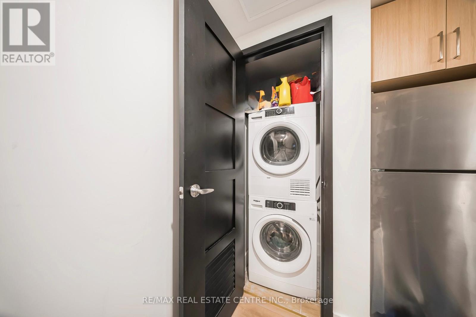 909 - 145 Columbia Street W, Waterloo, Ontario  N2L 0K7 - Photo 18 - X12441092