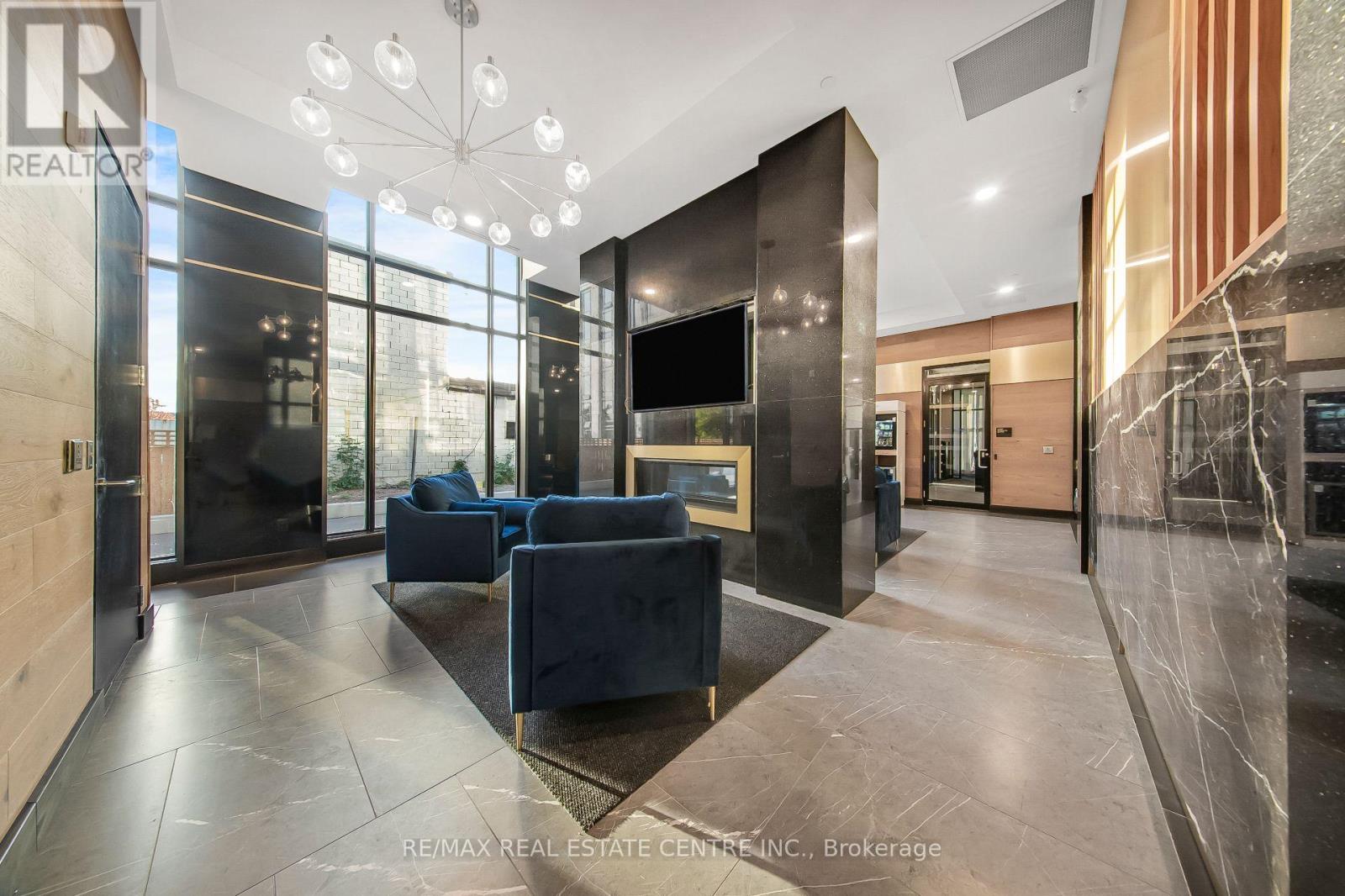 909 - 145 Columbia Street W, Waterloo, Ontario  N2L 0K7 - Photo 6 - X12441092