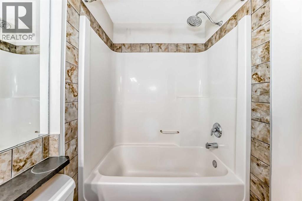 205 Panora Close Nw, Calgary, Alberta  T3K 0K9 - Photo 22 - A2259403
