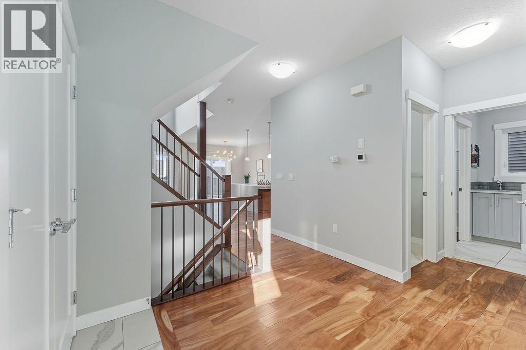 240 Nolanhurst Crescent Nw, Calgary, Alberta  T3R 0Z4 - Photo 5 - A2261745