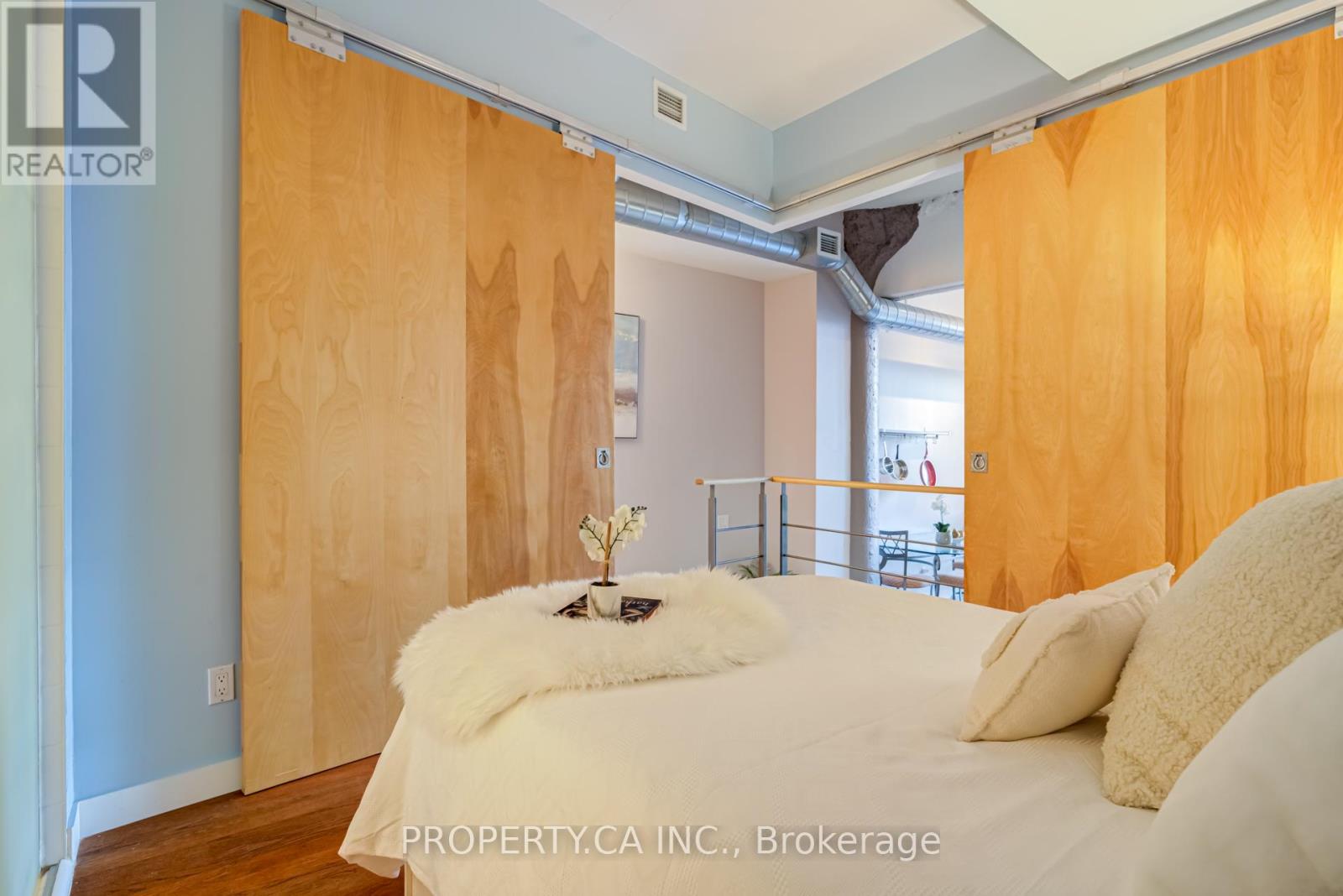 1031 - 155 Dalhousie Street, Toronto, Ontario  M5B 2P7 - Photo 16 - C12441194