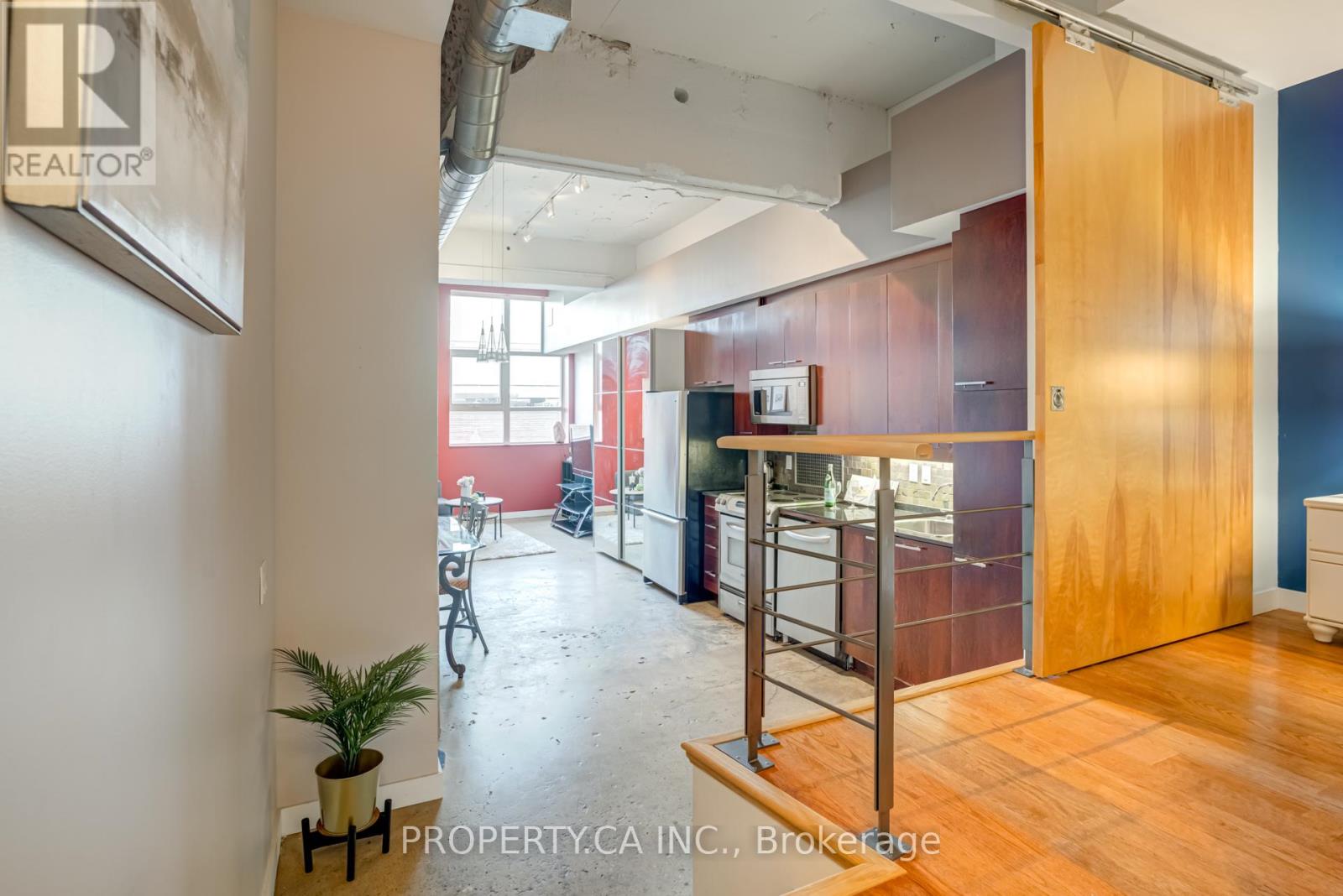 1031 - 155 Dalhousie Street, Toronto, Ontario  M5B 2P7 - Photo 4 - C12441194