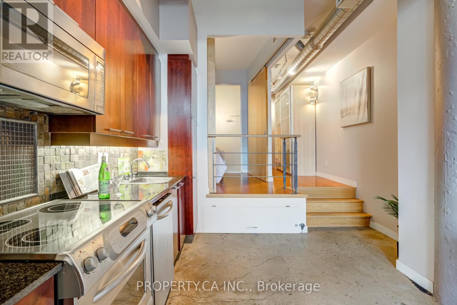 1031 - 155 Dalhousie Street, Toronto, Ontario  M5B 2P7 - Photo 6 - C12441194