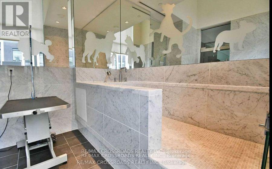 1507 - 115 Mcmahon Drive, Toronto, Ontario  M2K 0E3 - Photo 12 - C12441210
