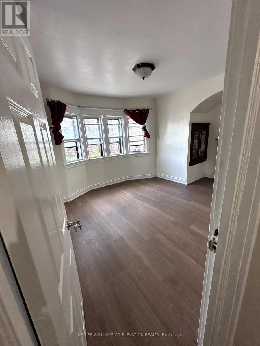 172 Oakwood Avenue, Toronto, Ontario  M6E 2T9 - Photo 16 - C12441225