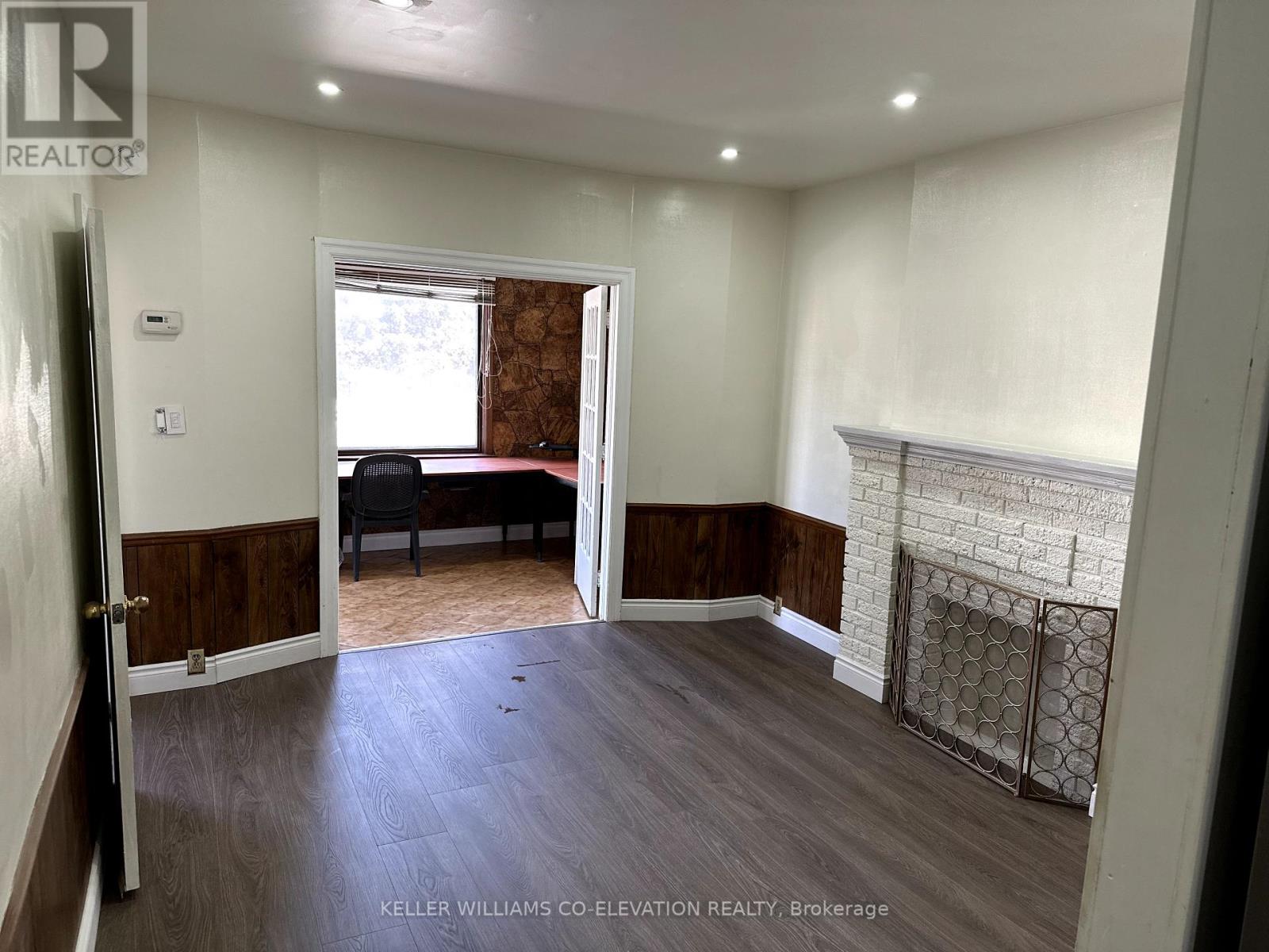 172 Oakwood Avenue, Toronto, Ontario  M6E 2T9 - Photo 5 - C12441225