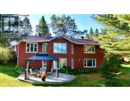 353 MACPHERSON DRIVE, East Ferris, Ontario