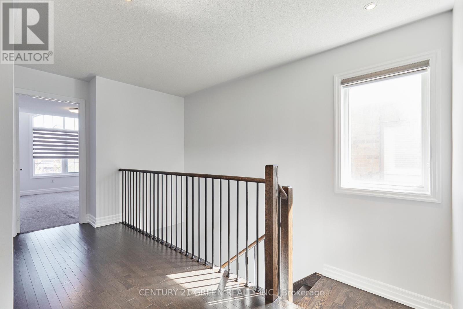 4 Gillivary Drive, Whitby (Williamsburg), Ontario  L1P 0C9 - Photo 13 - E12441273