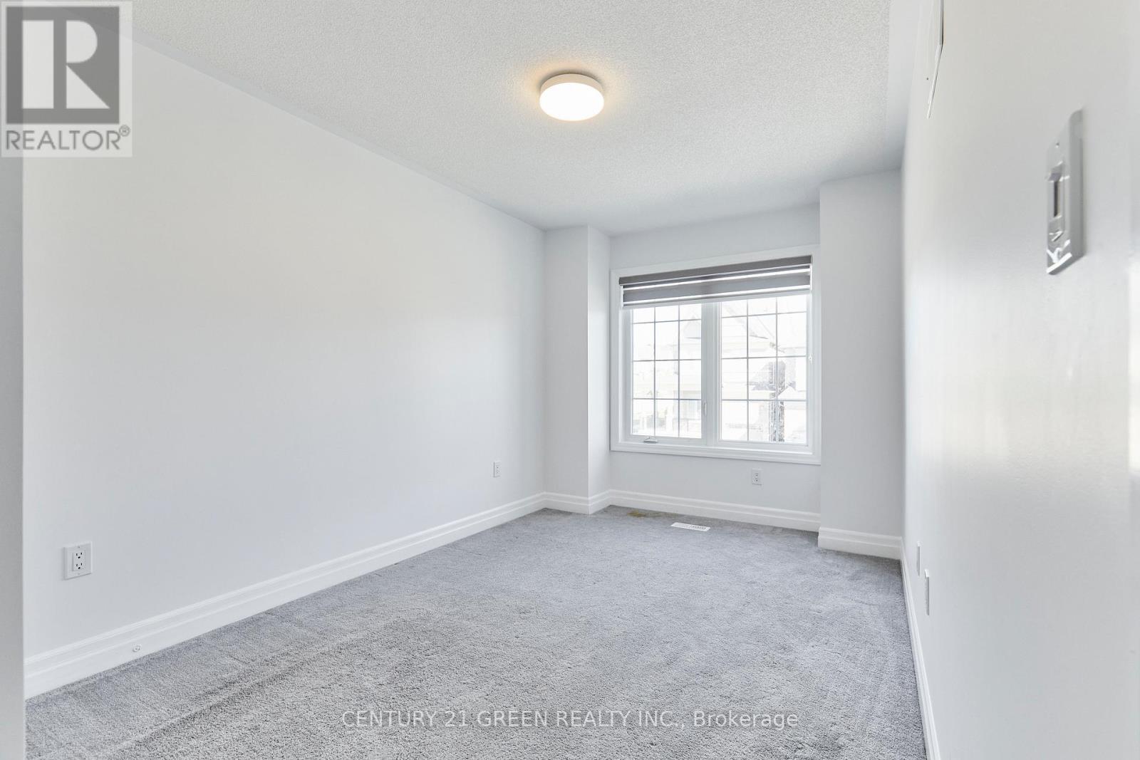 4 Gillivary Drive, Whitby (Williamsburg), Ontario  L1P 0C9 - Photo 15 - E12441273