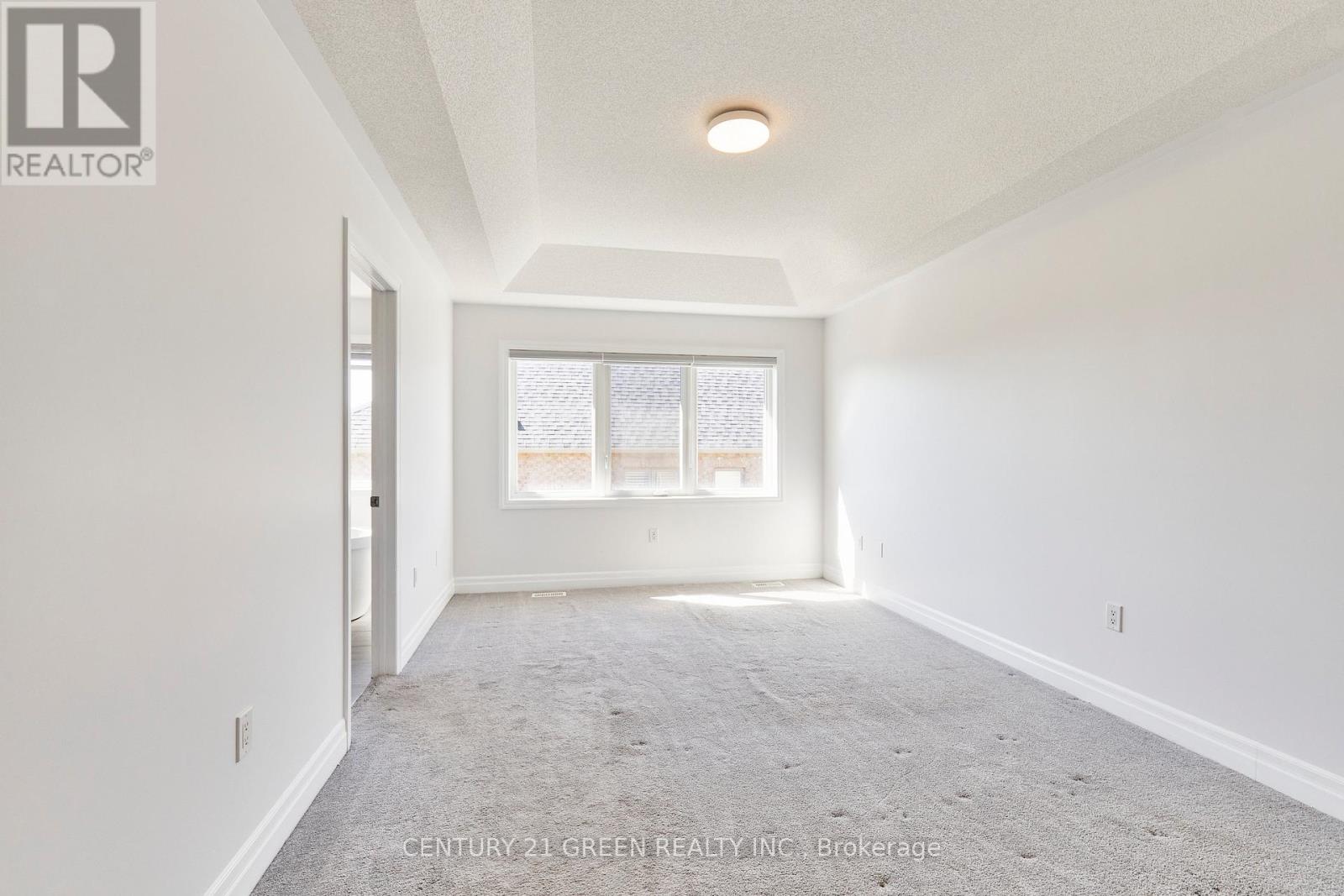4 Gillivary Drive, Whitby (Williamsburg), Ontario  L1P 0C9 - Photo 16 - E12441273