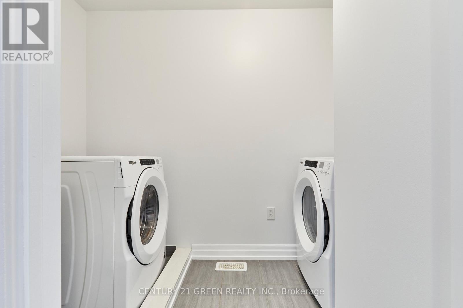 4 Gillivary Drive, Whitby (Williamsburg), Ontario  L1P 0C9 - Photo 20 - E12441273