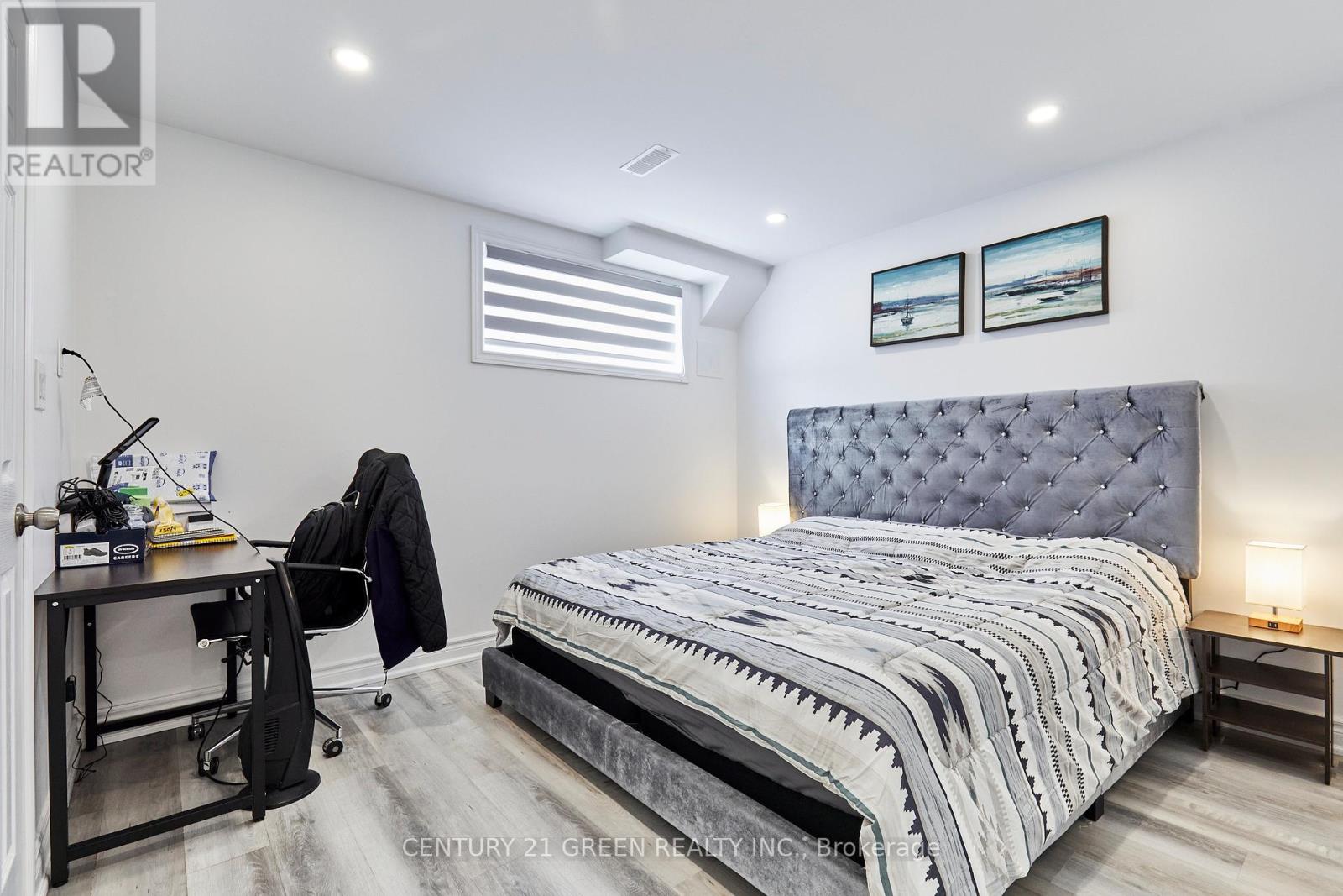 4 Gillivary Drive, Whitby (Williamsburg), Ontario  L1P 0C9 - Photo 25 - E12441273