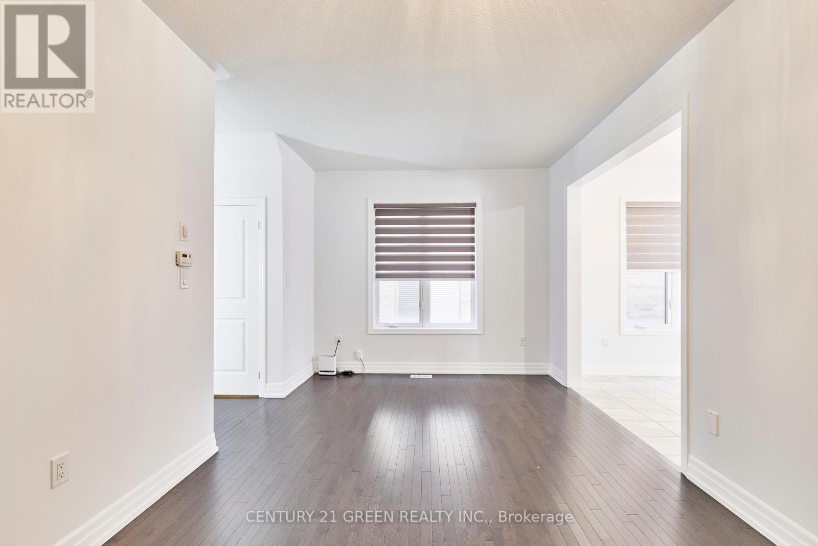 4 Gillivary Drive, Whitby (Williamsburg), Ontario  L1P 0C9 - Photo 6 - E12441273