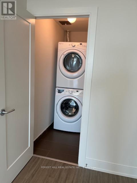 2206 - 310 Tweedsmuir Avenue, Toronto, Ontario  M5P 2Y2 - Photo 6 - C12418145