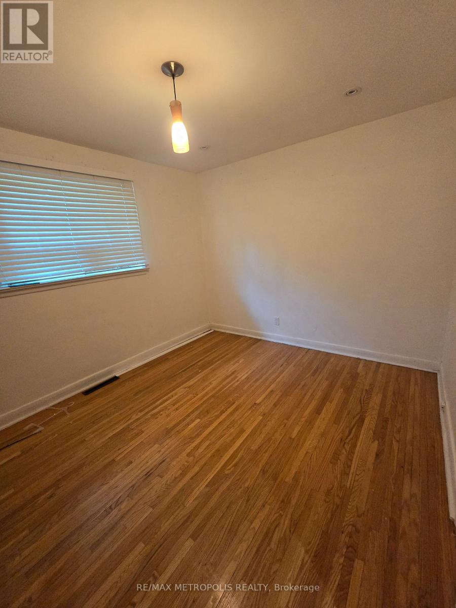 80 Glen Watford Drive, Toronto, Ontario  M1S 2C7 - Photo 13 - E12441235