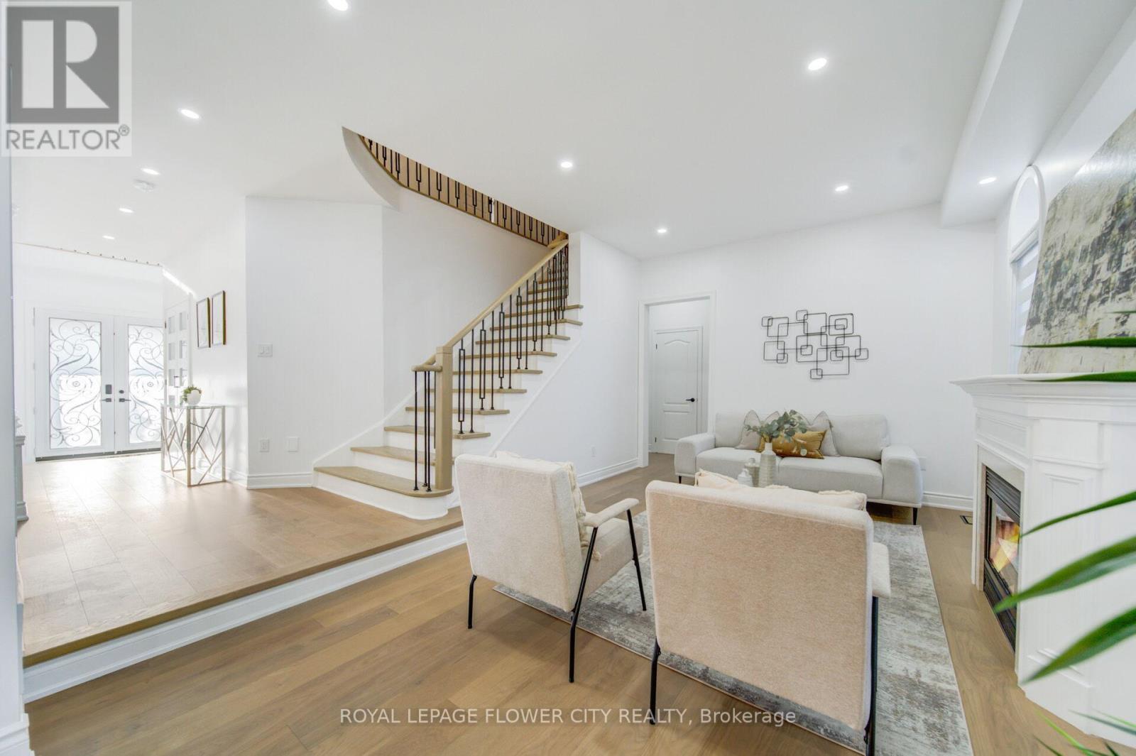57 St Nicholas Crescent, Vaughan, Ontario  L4H 3E5 - Photo 14 - N12435674