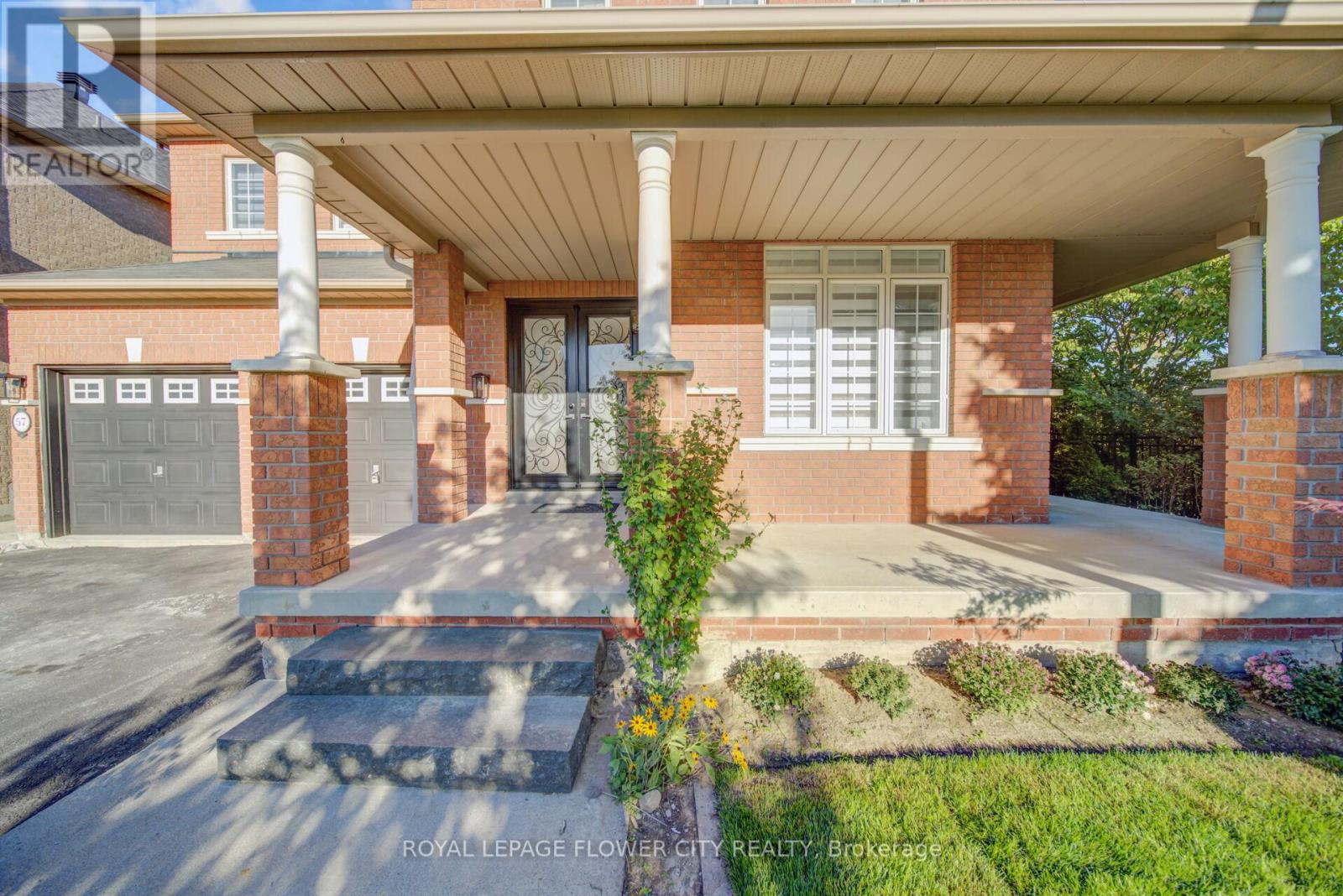 57 St Nicholas Crescent, Vaughan, Ontario  L4H 3E5 - Photo 7 - N12435674