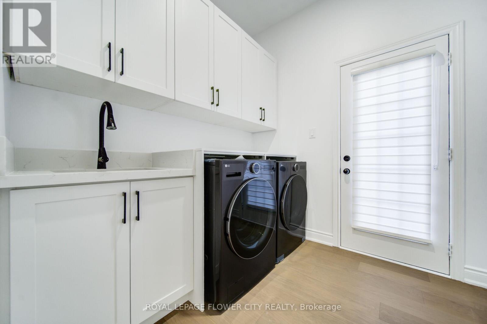 57 St Nicholas Crescent, Vaughan, Ontario  L4H 3E5 - Photo 16 - N12435674